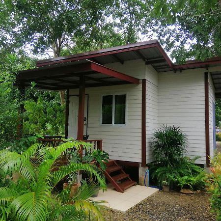 Sameikei Homestay Пхрэ Экстерьер фото