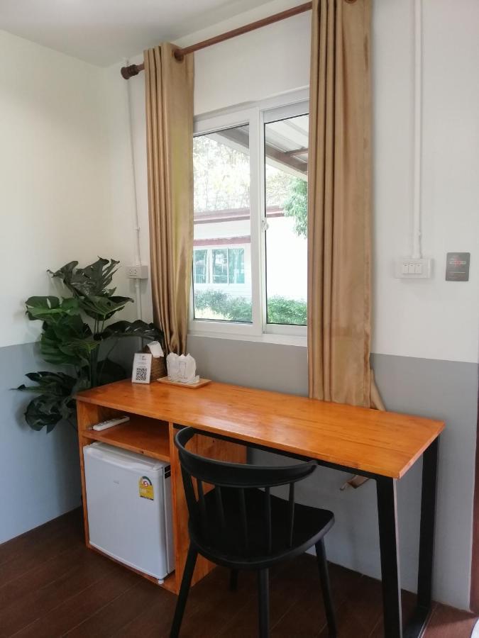 Sameikei Homestay Пхрэ Экстерьер фото