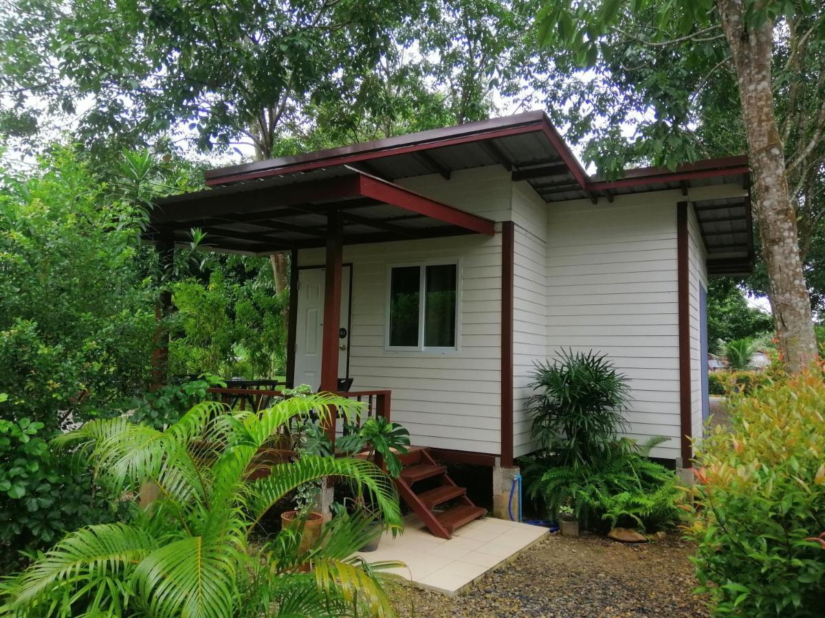 Sameikei Homestay Пхрэ Экстерьер фото